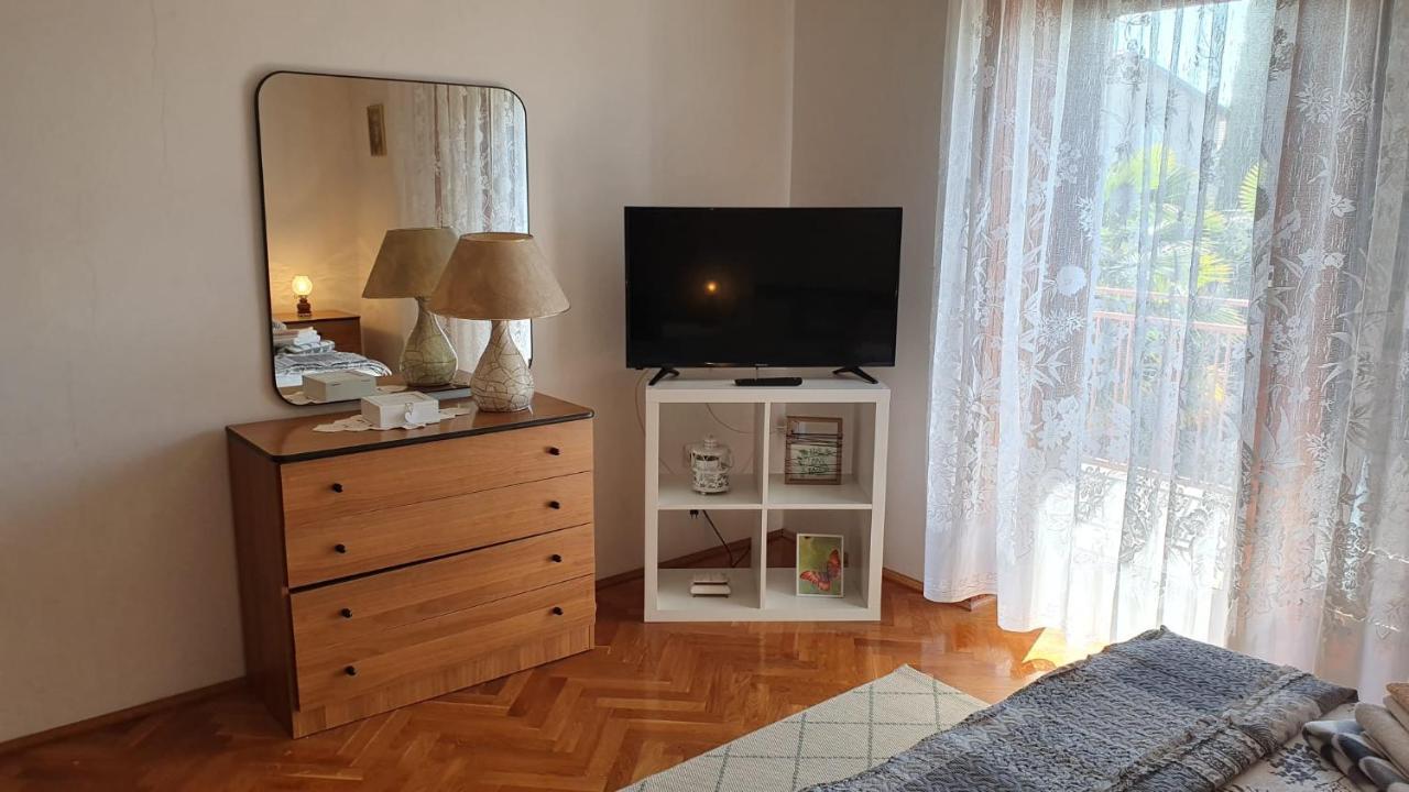 Apartmani Sofia Njivice Esterno foto