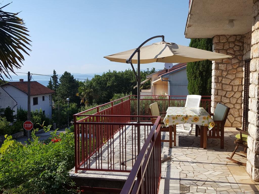 Apartmani Sofia Njivice Esterno foto