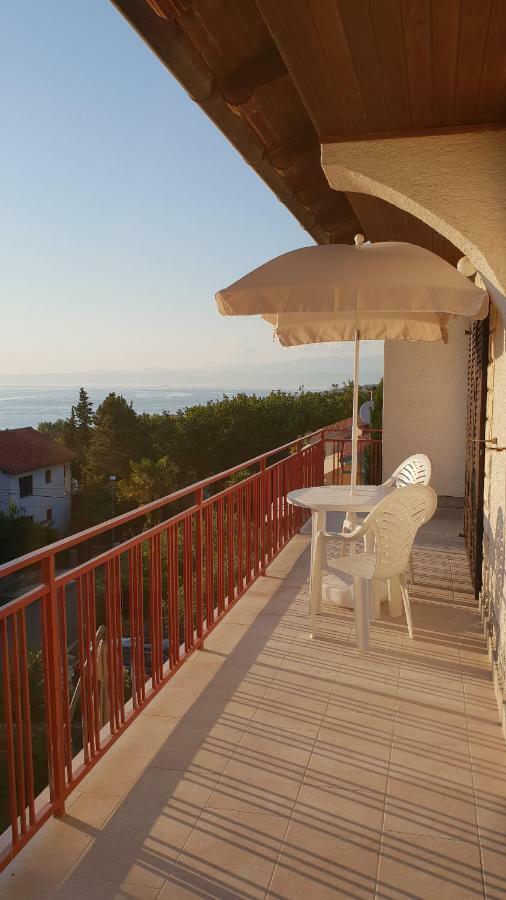Apartmani Sofia Njivice Esterno foto